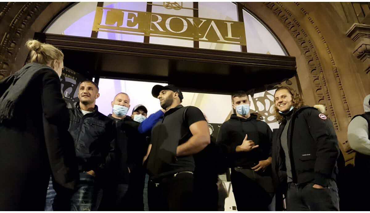 patrons de discothèques bloquant une soirée étudiante à Metz