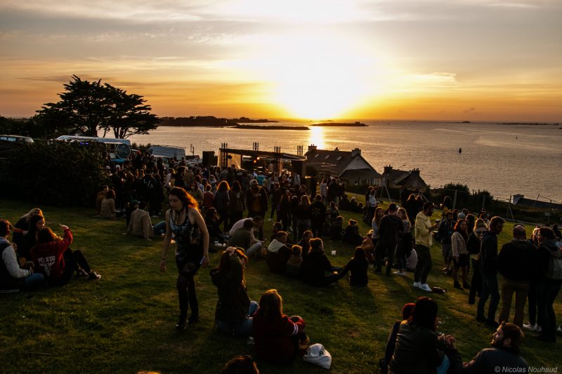 Le festival breton Horizons Open Sea en bord de mer