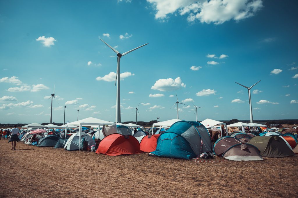 Camping du Dour Festival. Crédit : Didrik Launay