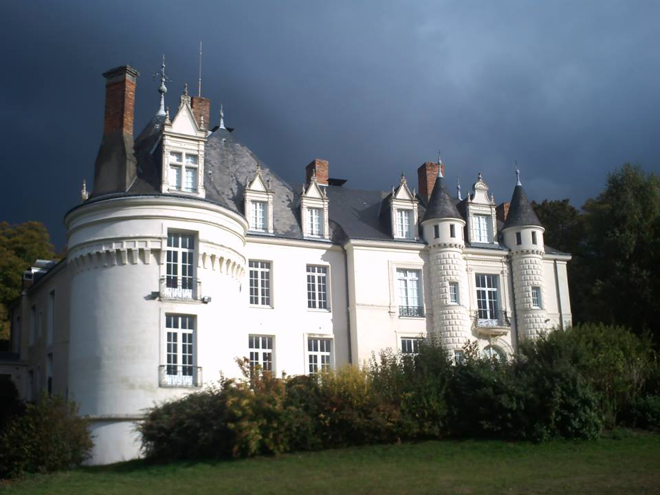 Le Château qui accueillera le Petit Caisson festival, dans la Sarthe