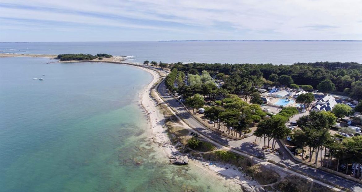 Vue aérienne de Quiberon proche de la plage du Fort Neuf
