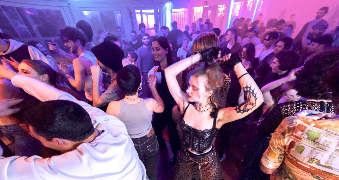 Une soirée Chez Glory. Crédit : Nolwenn PL