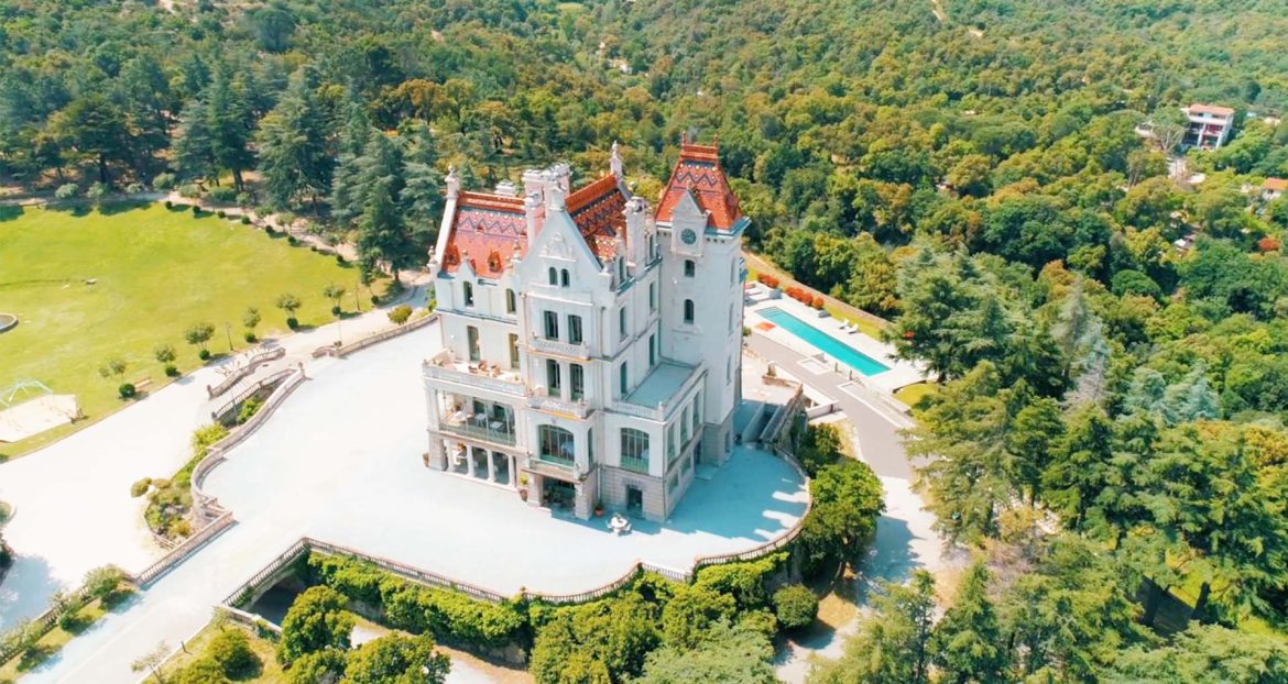 Le Château de Valmy où se déroulera le Festival Azure